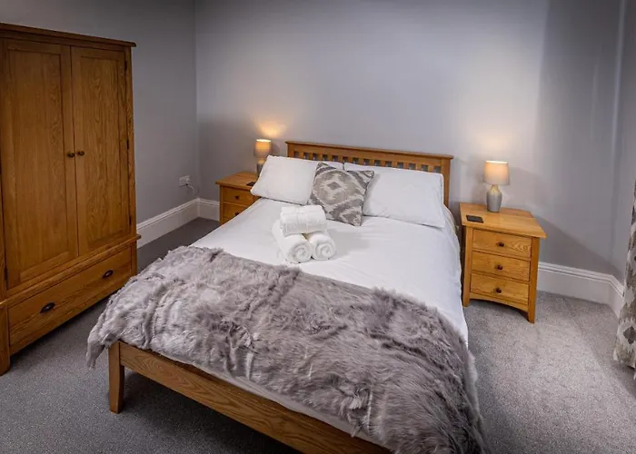 Spacious 1St Floor Apartment